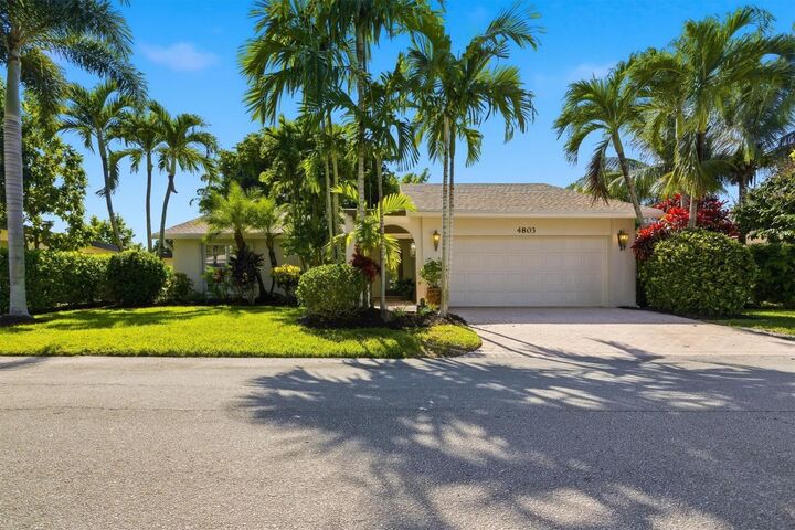 Property Photo:  4803 Queen Palm Lane  FL 33319 