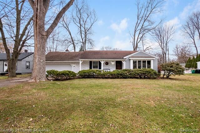 Property Photo:  33776 Rhonswood Street  MI 48335 