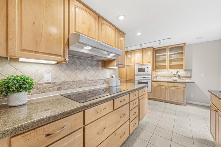 Property Photo: 7435 Maywood Drive CA 94588