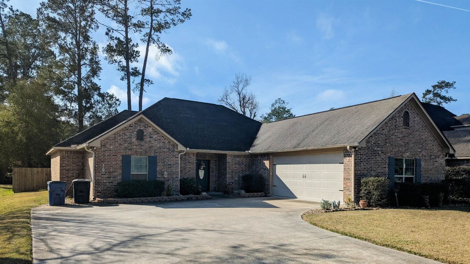 Property Photo:  165 W Chance Rd  TX 77657 