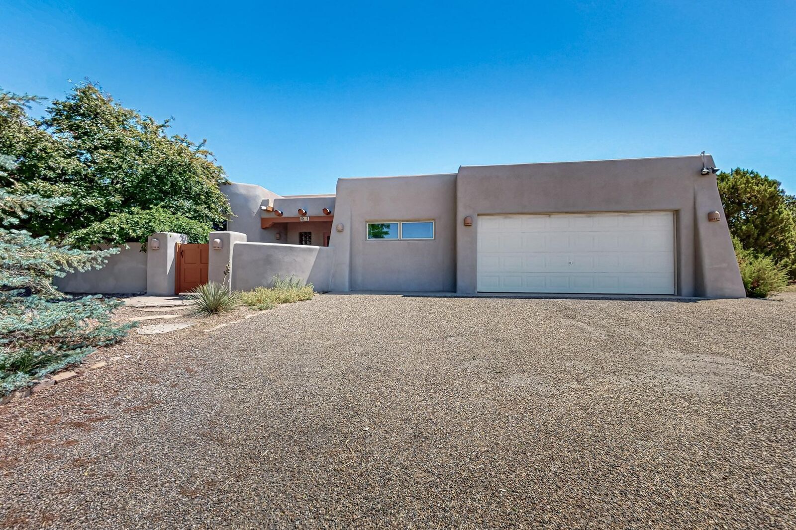 Property Photo: 1 Reno Road NM 87508