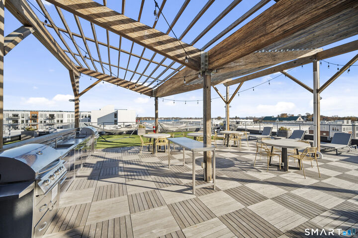 Property Photo:  19 Day Street 308  CT 06854 