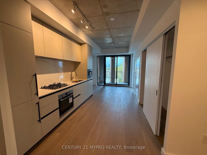 Property Photo:  1720 Bayview Avenue 426  ON M4G 3C4 