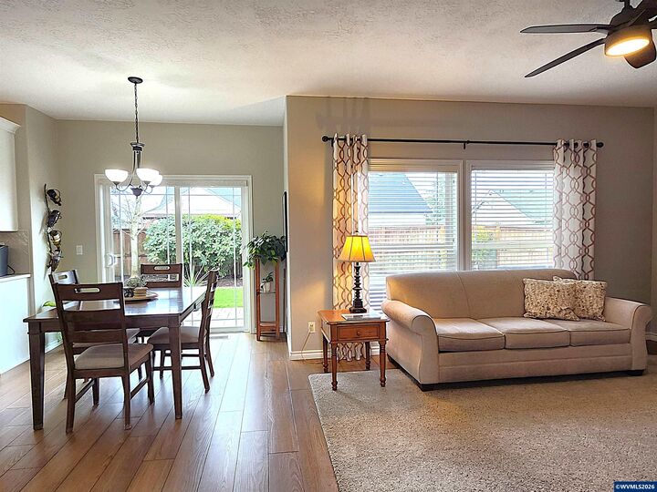 Property Photo:  466 Yellowstone Dr S  OR 97361 