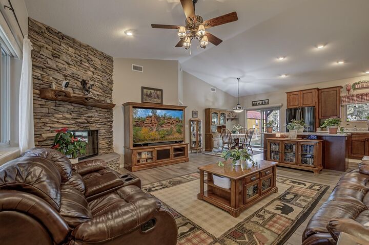 Property Photo: 6008 W South Road AZ 85544