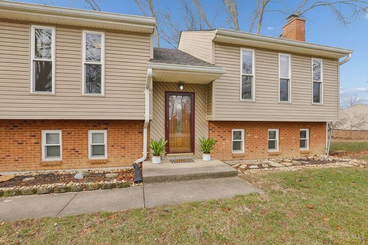 Property Photo:  1090 Michelle Trail  OH 45150 