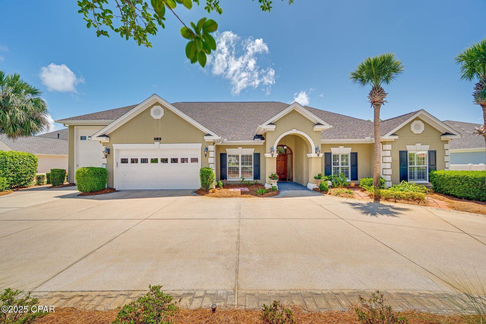 Property Photo: 122 Dragon Circle FL 32408