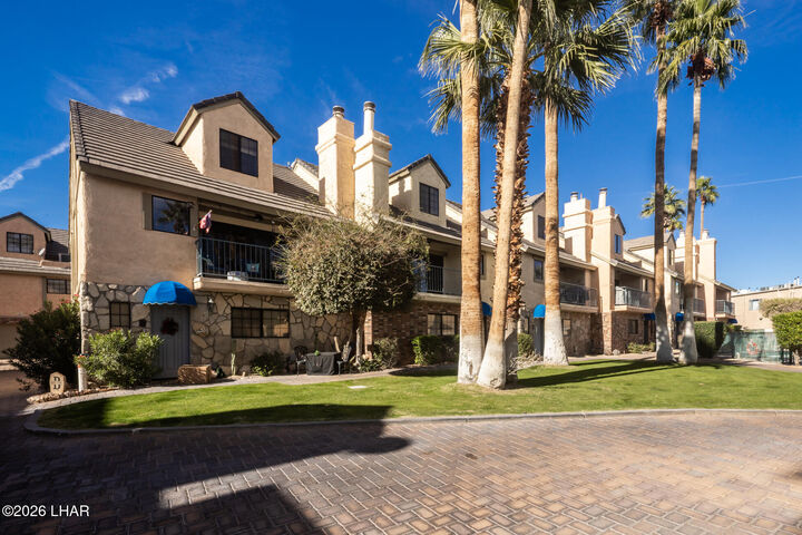 Property Photo: 1566 Palace Way 16 AZ 86403