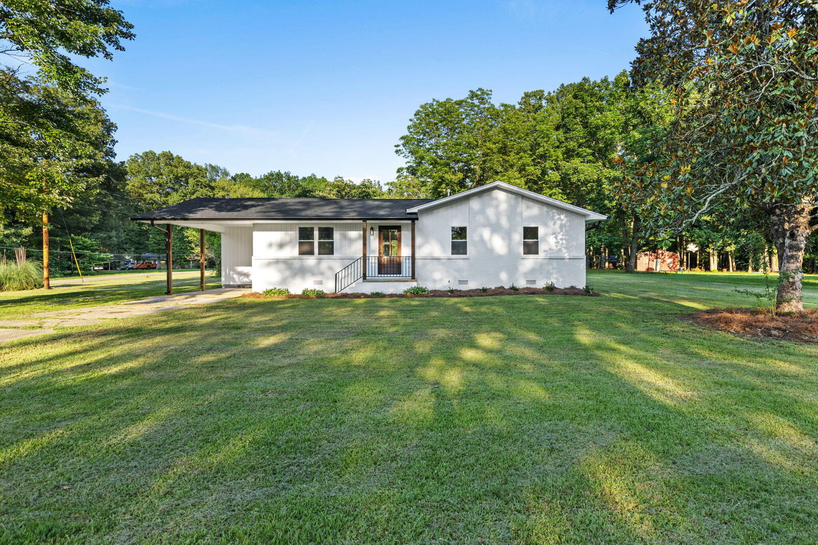 Property Photo:  17 County Road 233  MS 38834 