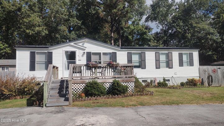 Property Photo:  110 Quail Point Drive  NC 28539 