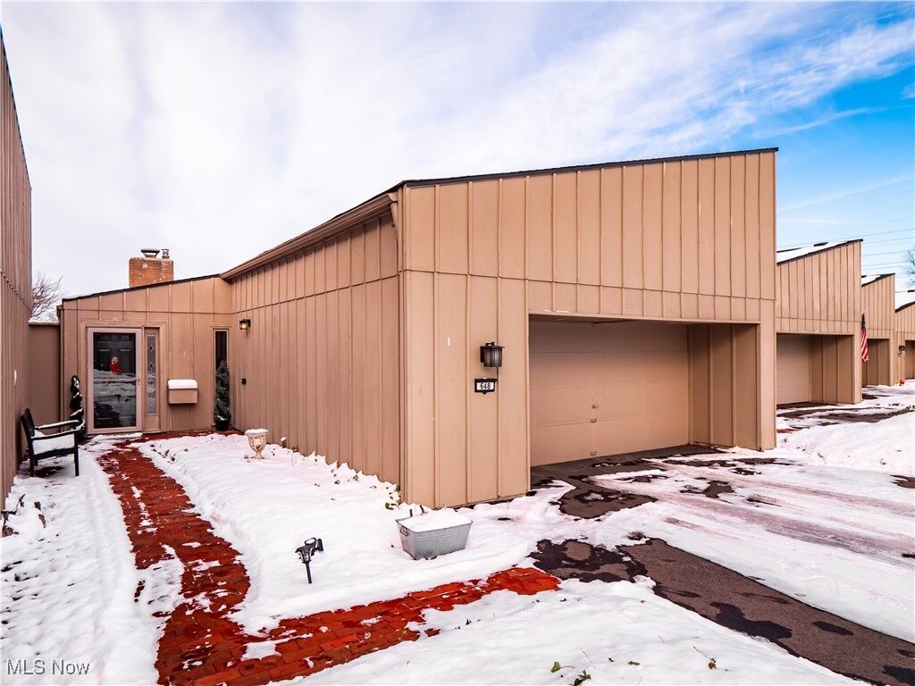 Property Photo: 648 Tampico Court OH 44017