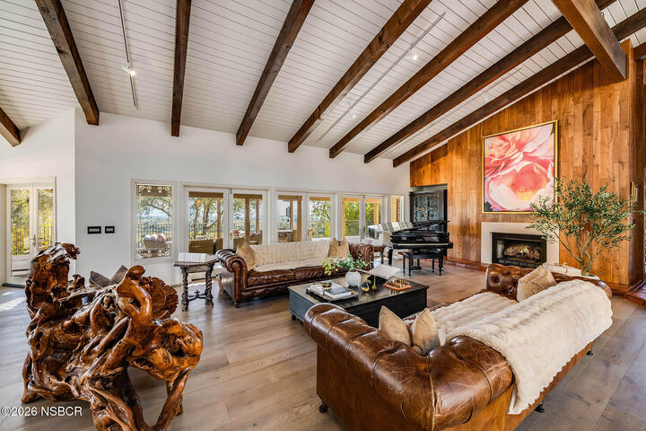 Property Photo: 2975 Calle Bonita CA 93460