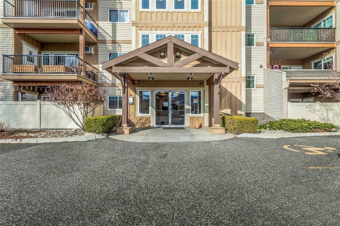 Photo de la propriété: 250 Hollywood Road S 302 BC V1X 3S9