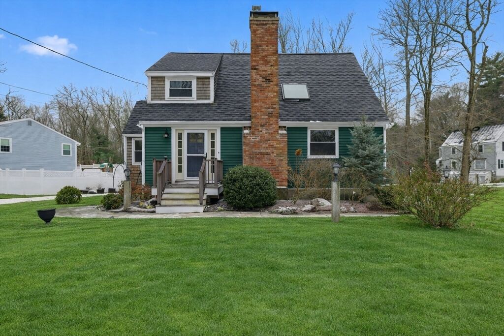 Property Photo: 34 Flintlock Ridge Rd MA 02025