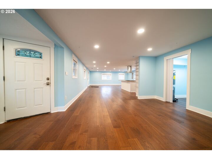 Property Photo: 7953 Baker Ln SE OR 97325