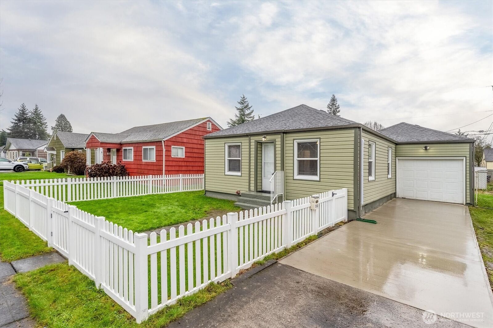 Property Photo:  3103  Field Street  WA 98632 