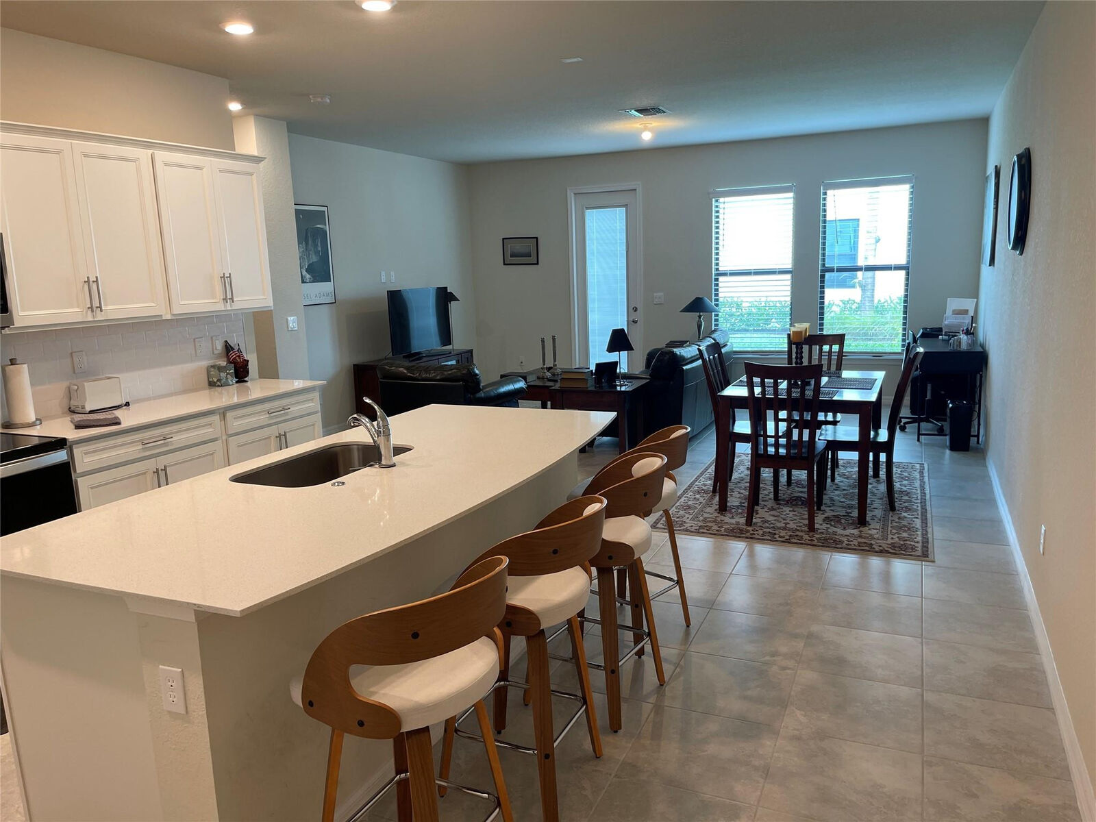 Property Photo:  2127 S Appleton Circle  FL 33309 