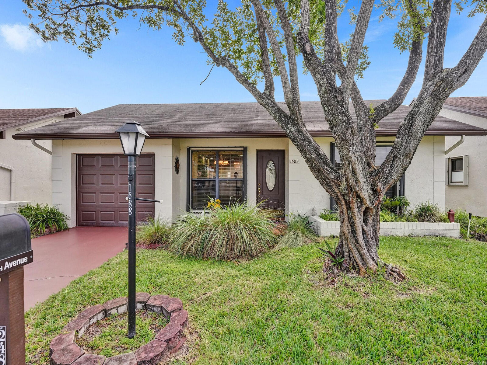 Property Photo:  1588 SW 19th Avenue  FL 33442 