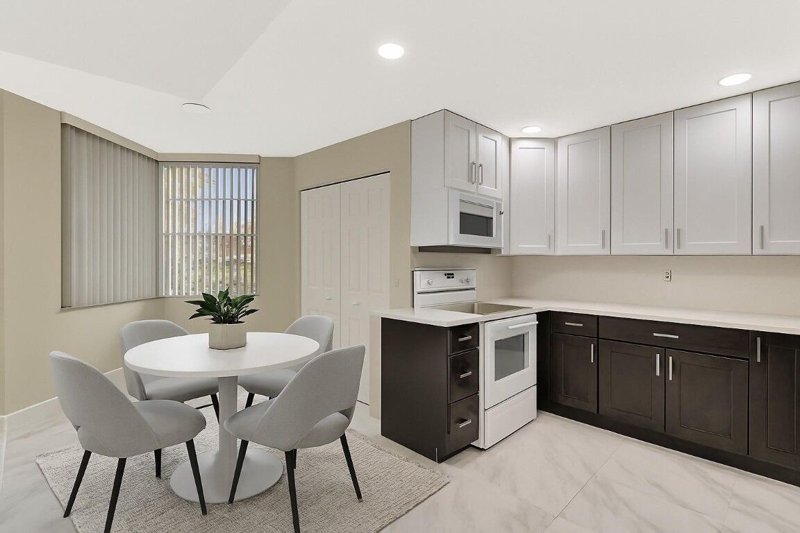 Property Photo:  9510 Seagrape Drive 201  FL 33324 