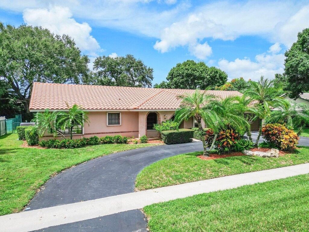Property Photo:  1841 SW 73rd Avenue  FL 33317 
