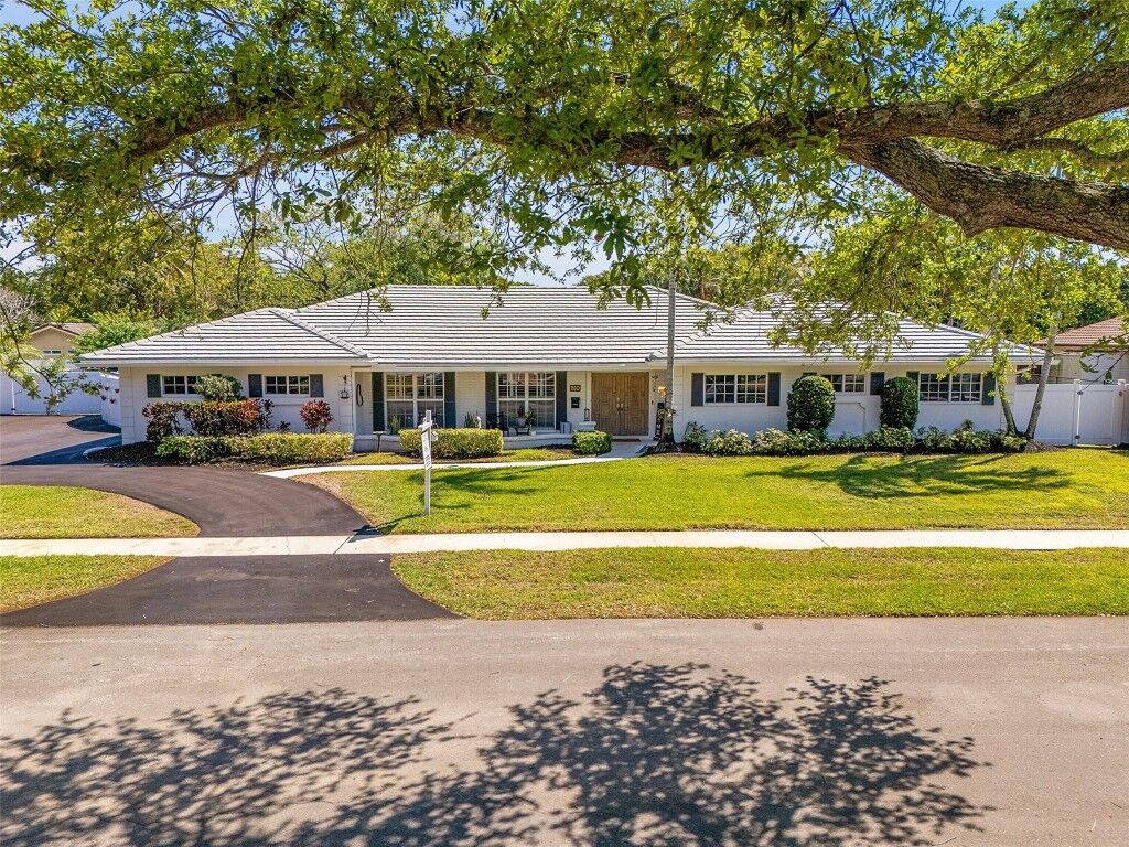 Property Photo:  810 NW 72nd Terrace  FL 33317 