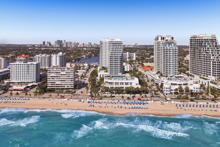 Property Photo:  3101 Bayshore Drive 2409  FL 33304 