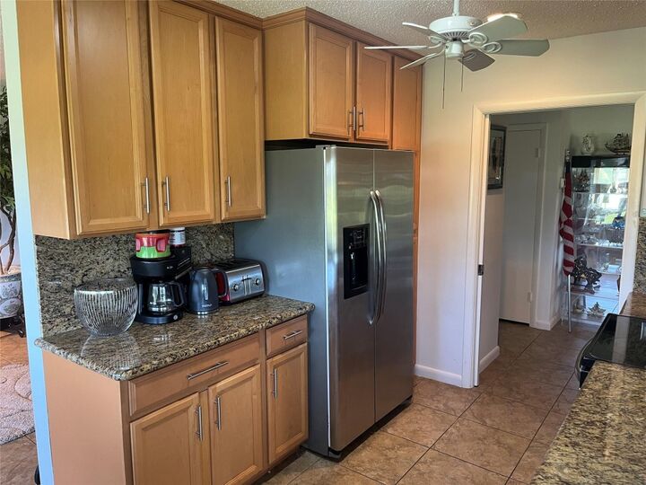 Property Photo:  5728 S Bayberry Lane  FL 33319 