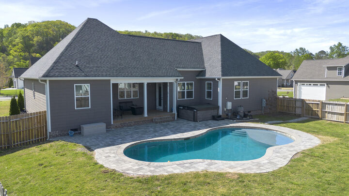 Property Photo:  214 Winding Glen Drive NW  TN 37312 