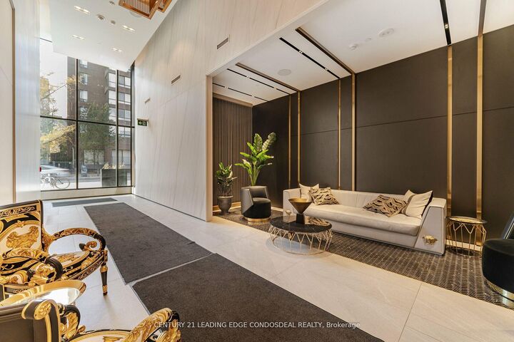 Property Photo:  319 Jarvis Street 5009  ON M5B 0C8 