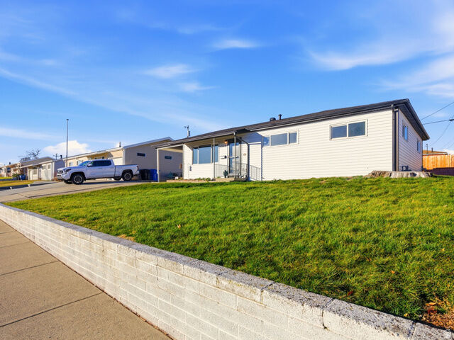 Property Photo: 5240 S 5160 W UT 84118