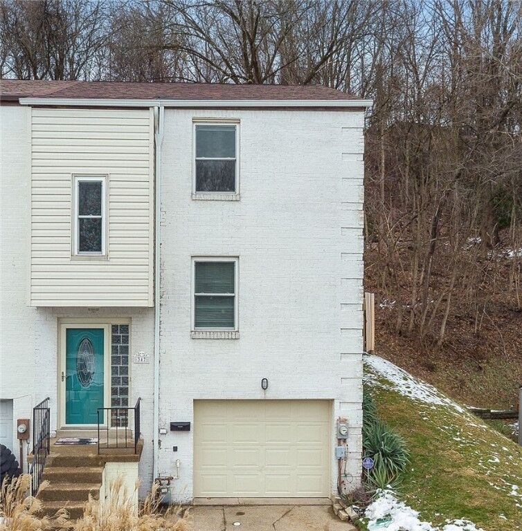 Property Photo:  347 Clavale Dr.  PA 15137 