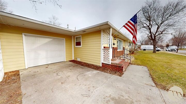 Property Photo: 2201 Hewitt Drive MT 59102