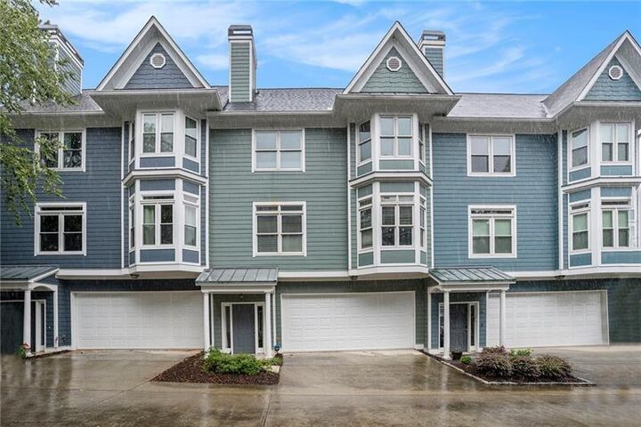 Property Photo:  1912 Hosea L Williams Drive NE 5  GA 30317 