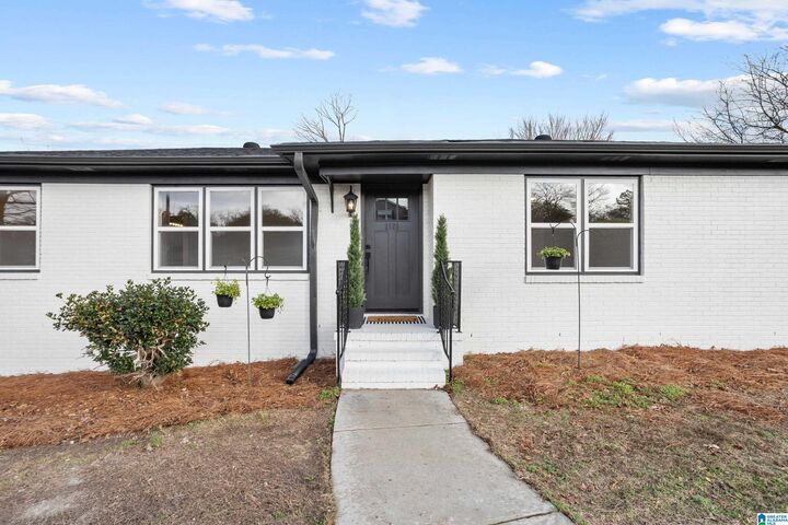 Property Photo:  2529 5th Street  AL 35215 