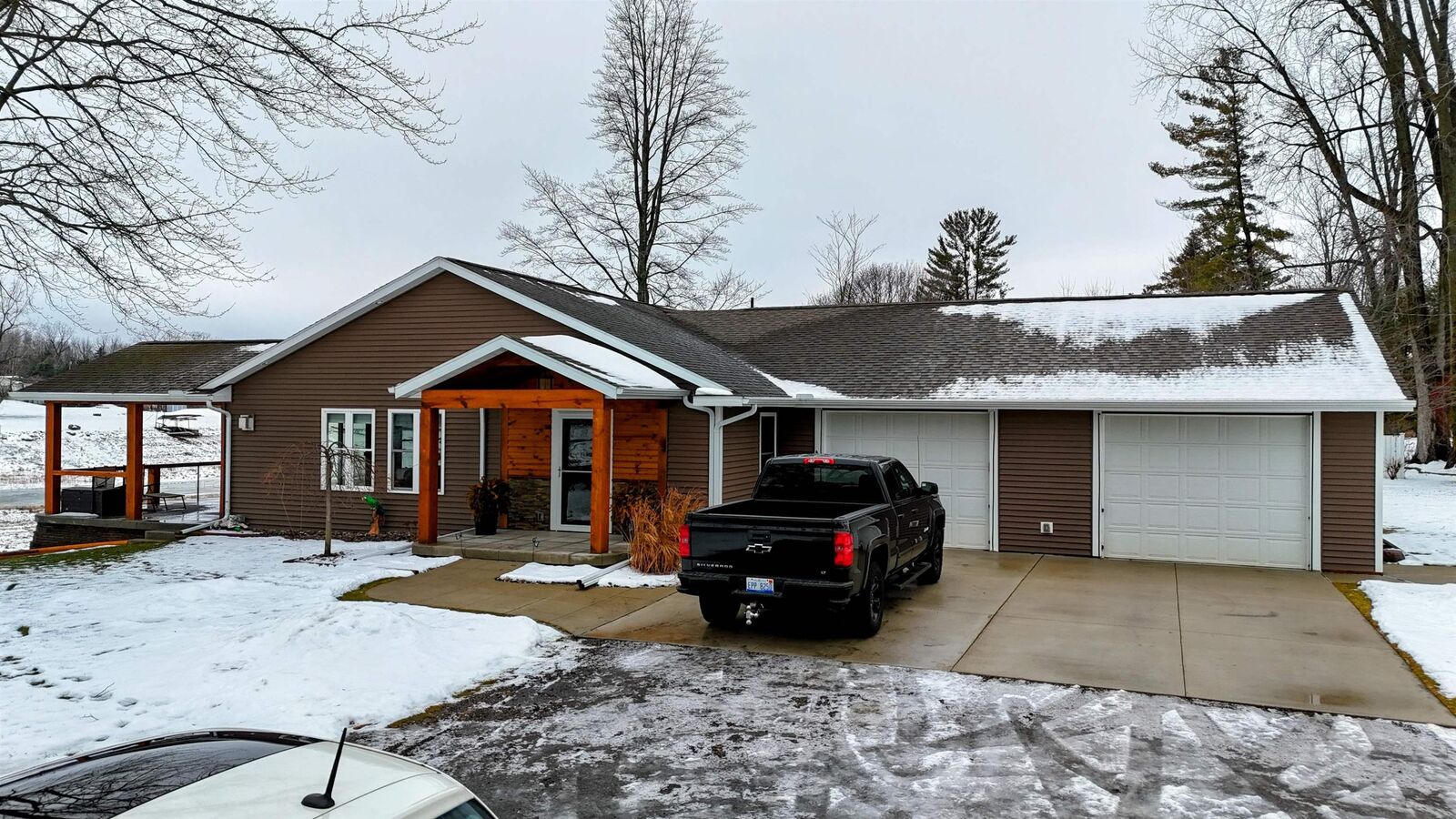 Property Photo: 777 Quillette Street MI 48612