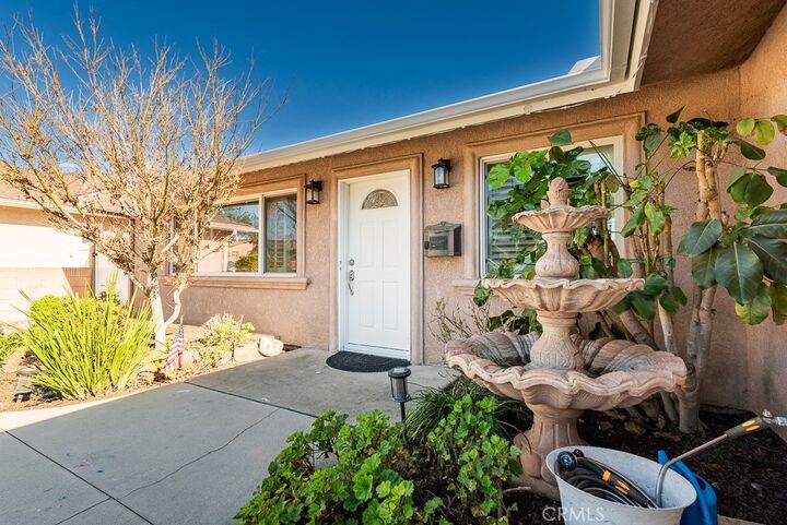 Property Photo:  15652 Mayflower Ln  CA 92647 