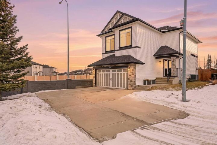 Property Photo: 65 Sage Hill Landing NW AB T3R 0H5