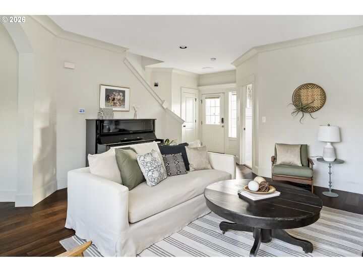 Property Photo:  4557 NE Going St  OR 97218 