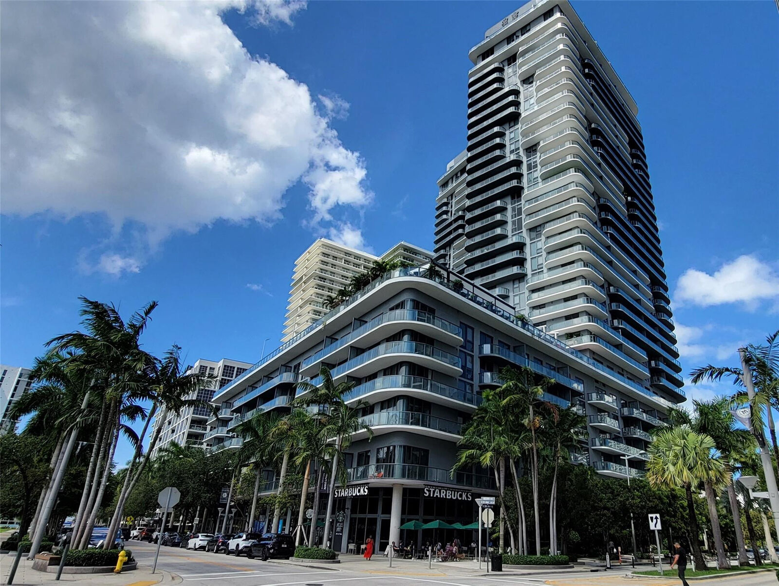 Property Photo:  121 NE 34th Street 1715  FL 33137 