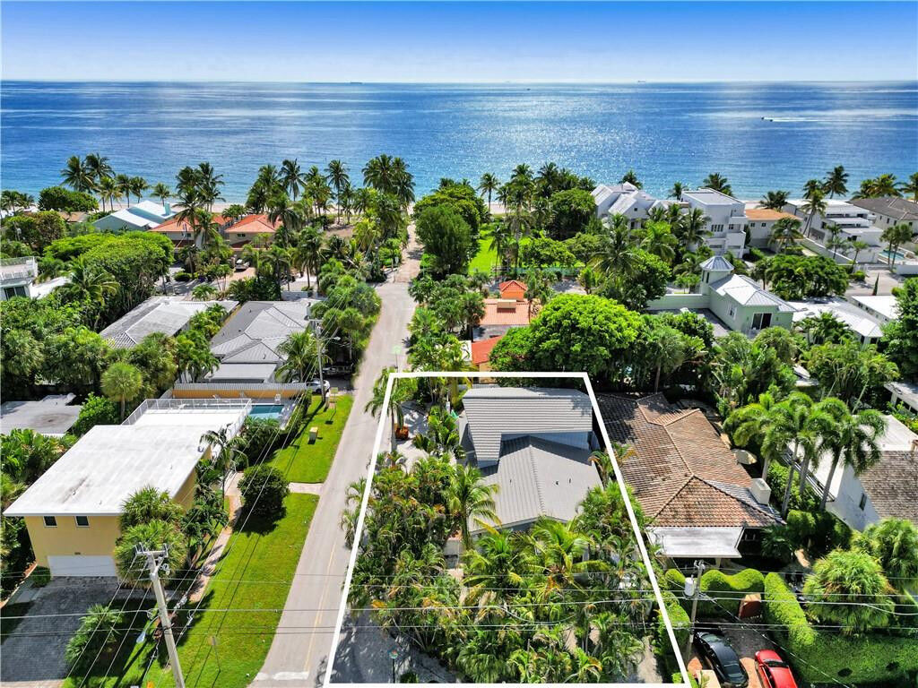 Property Photo:  2930 Center Avenue  FL 33308 