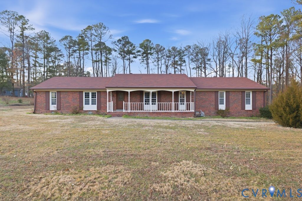 Property Photo:  602 Dunkerry Lane  VA 23150 