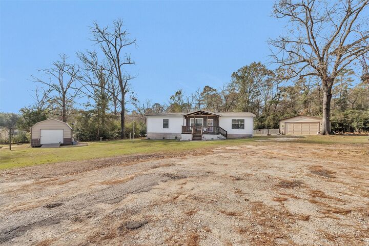Property Photo: 191 W Enchantment Drive TX 75862