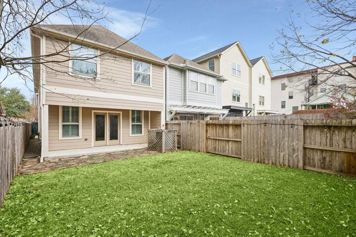 Property Photo:  1113 Peden Street B  TX 77006 