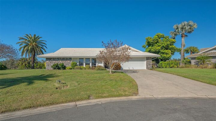 Property Photo:  475 Picasso Drive  FL 34275 