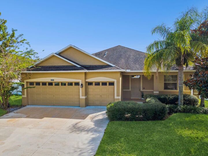 Property Photo:  5832 Tarleton Way  FL 32757 