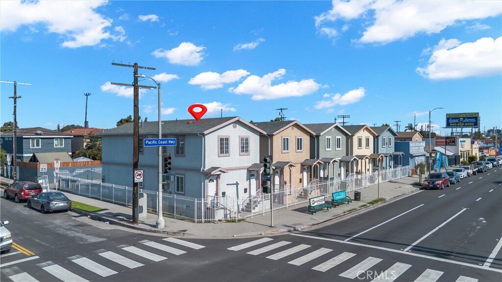 Property Photo:  1301 E Pacific Coast  CA 90744 