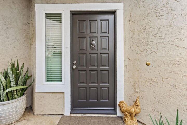 Property Photo: 1585 Madrid Drive CA 92081