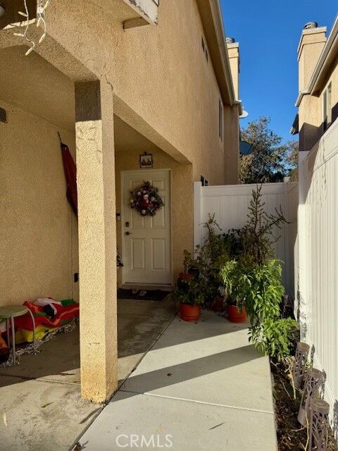 Property Photo:  9233 Cedros  CA 91402 