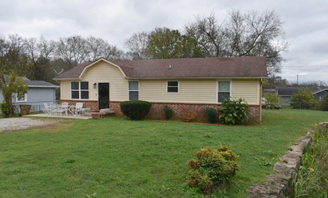 Property Photo: 3785 Lunn Dr TN 37218