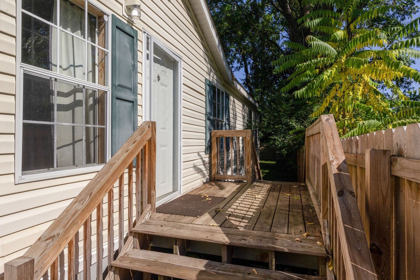 Property Photo:  2416 Alameda St  TN 37208 